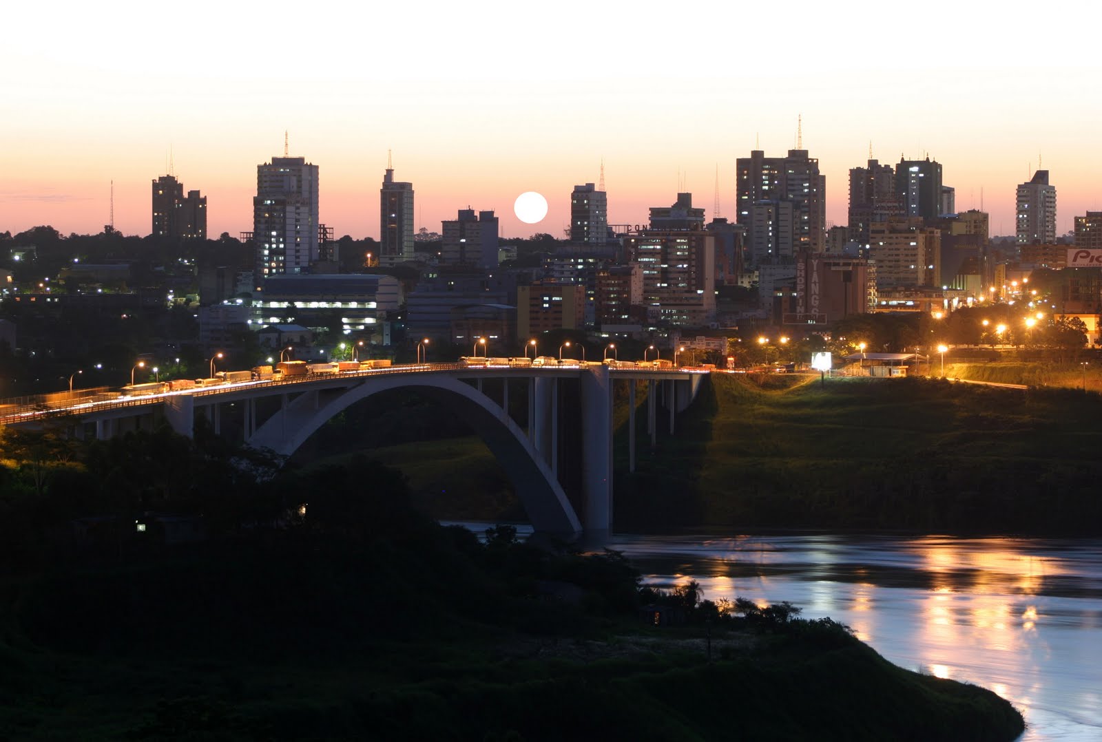 Foto Ciudad del Este - Ponte Internacional da Amizade